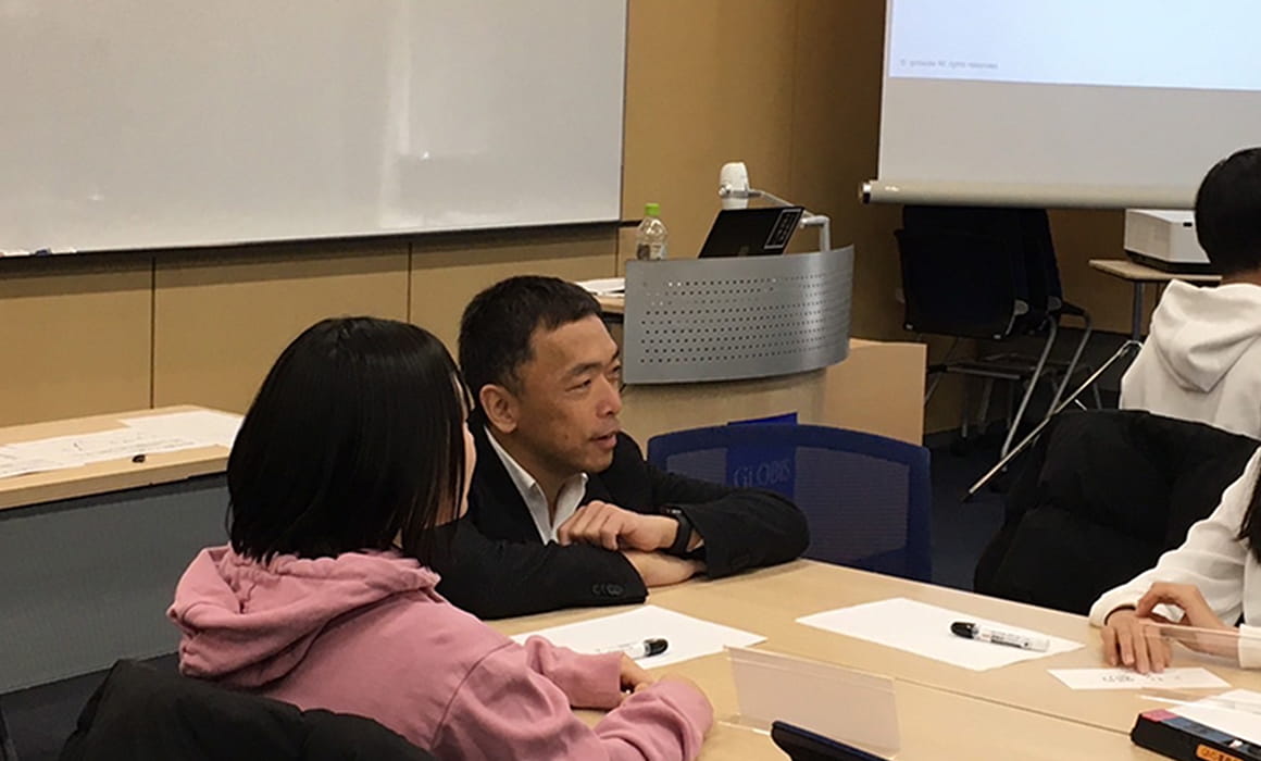 教育プログラムを実施している様子